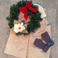 Holiday Wreath, Vest, mittens